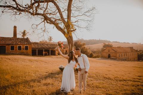 Inspiração e ideias criativas de fotos fotográfico de elopement wedding na Fazenda Vassoural 
'