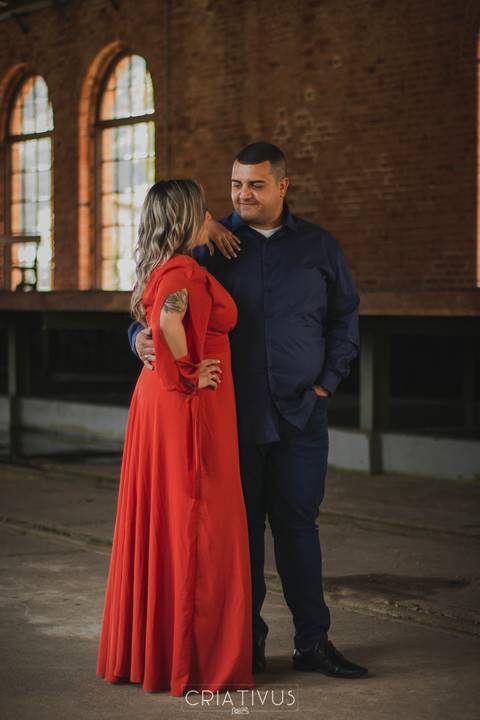 Inspiração e ideias criativas  ensaio fotográfico pré casamento de casal em Paranapiacaba
'