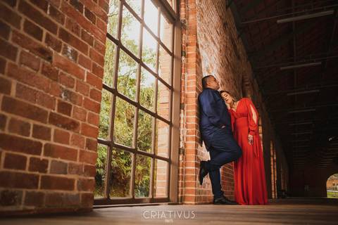 Inspiração e ideias criativas  ensaio fotográfico pré casamento de casal em Paranapiacaba
'