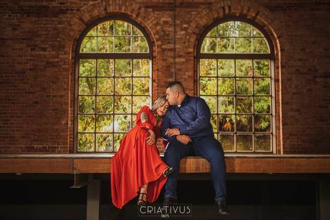 Inspiração e ideias criativas  ensaio fotográfico pré casamento de casal em Paranapiacaba
'