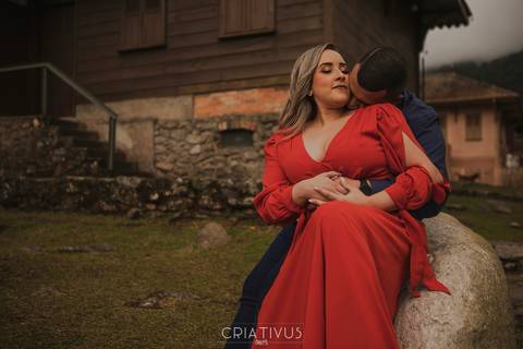 Inspiração e ideias criativas  ensaio fotográfico pré casamento de casal em Paranapiacaba
'