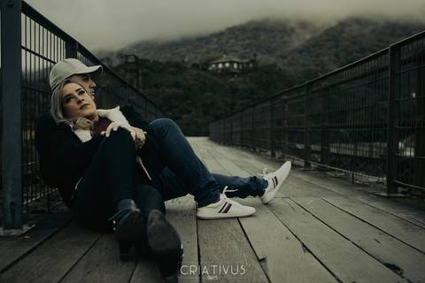 Inspiração e ideias criativas  ensaio fotográfico pré casamento de casal em Paranapiacaba
'