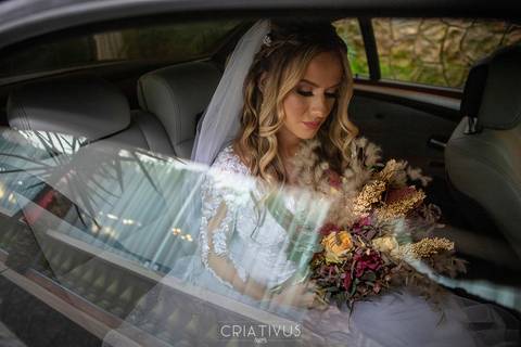 Inspiração e ideias criativas de fotos fotográfico de Making Of da noiva Chácara Recanto das Águas - Suzano - SP'