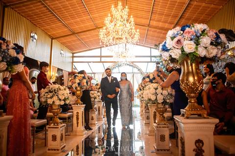 Inspiração e ideias criativas de fotos fotográfico de casamento entrada do noivo na Chácara Recanto das Águas - Suzano - SP'