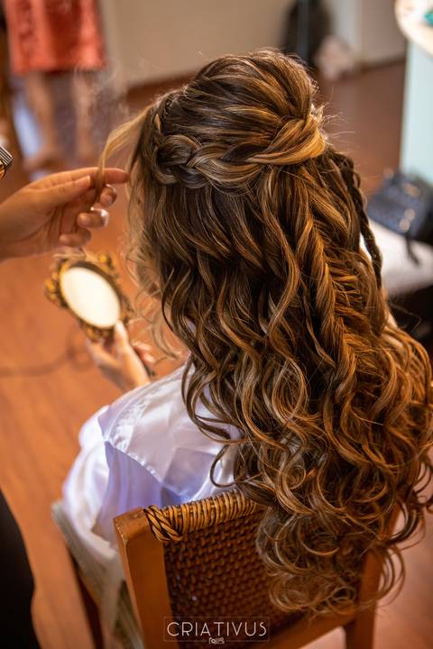 Inspiração e ideias criativas de fotos fotográfico de Making Of da noiva Chácara Recanto das Águas - Suzano - SP'