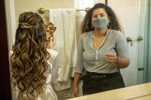 Inspiração e ideias criativas de fotos fotográfico de Making Of da noiva Chácara Recanto das Águas - Suzano - SP'