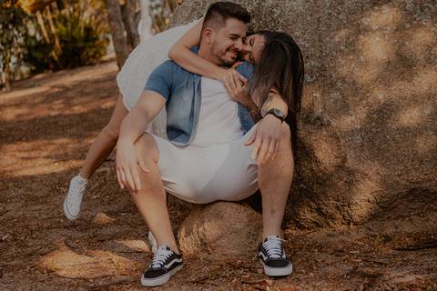 Inspiração e ideias criativas  ensaio fotográfico pré casamento cinematográfico de casal Camping Cabreúva - SP
'
