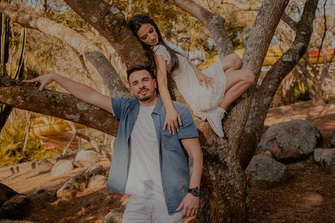 Inspiração e ideias criativas  ensaio fotográfico pré casamento cinematográfico de casal Camping Cabreúva - SP
'