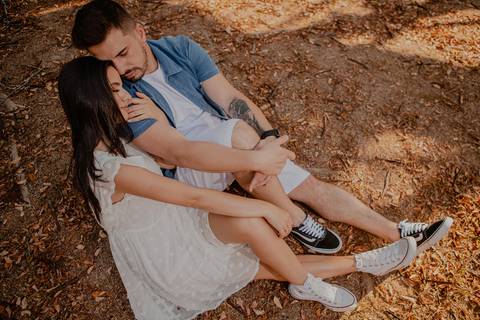 Inspiração e ideias criativas  ensaio fotográfico pré casamento cinematográfico de casal Camping Cabreúva - SP
'