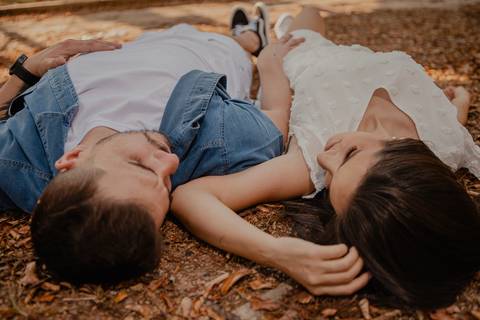 Inspiração e ideias criativas  ensaio fotográfico pré casamento cinematográfico de casal Camping Cabreúva - SP
'