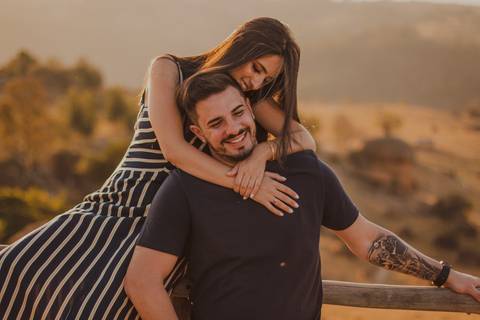 Inspiração e ideias criativas  ensaio fotográfico pré casamento cinematográfico de casal Camping Cabreúva - SP
'