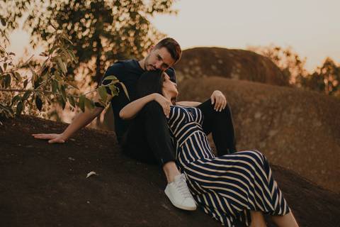 Inspiração e ideias criativas  ensaio fotográfico pré casamento cinematográfico de casal Camping Cabreúva - SP
'