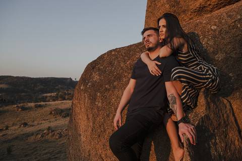 Inspiração e ideias criativas  ensaio fotográfico pré casamento cinematográfico de casal Camping Cabreúva - SP
'