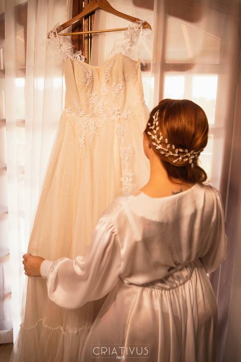 Inspiração e ideias criativas de fotos fotográfico de ensaio boudoir de noiva no Villa Mantova'