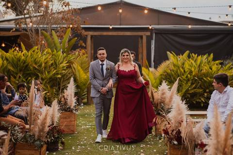 Inspiração e ideias criativas de fotos fotográfico de casamento entrada do noivo no Villa Mantova'