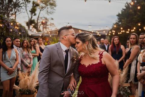 Inspiração e ideias criativas de fotos fotográfico de casamento entrada do noivo no Villa Mantova'
