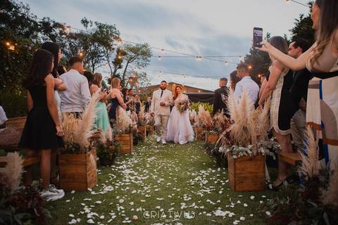 Inspiração e ideias criativas de fotos fotográfico de casamento entrada da noiva no Villa Mantova'
