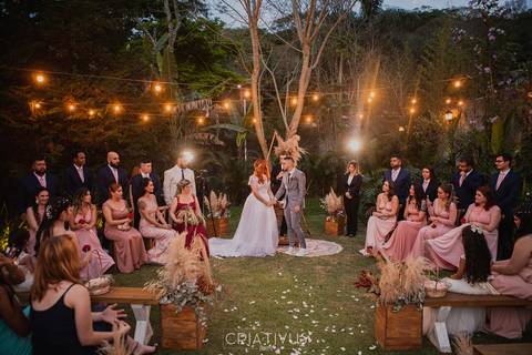Inspiração e ideias criativas de fotos fotográfico de casamento fotos da cerimonia com as alianças no Villa Mantova'