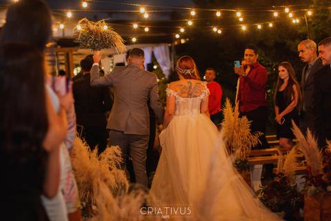 Inspiração e ideias criativas de fotos fotográfico de casamento momento da cerimonia no Villa Mantova'