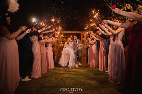 Inspiração e ideias criativas de fotos fotográfico de casamento com os padrinhos no Villa Mantova'
