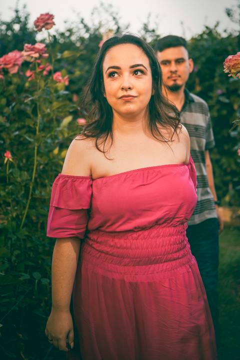 Inspiração e ideias criativas  ensaio fotográfico pré casamento de casal em Holambra - SP'