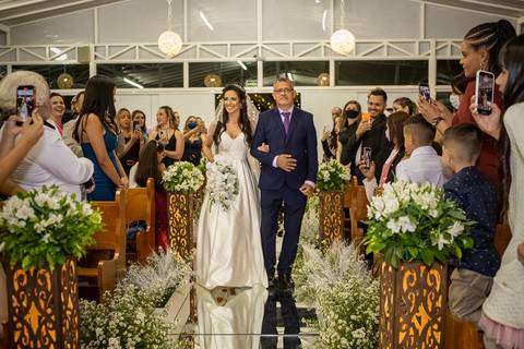 Inspiração e ideias criativas de fotos fotográfico de casamento entrada da noiva Espaço  Almeida Buono'