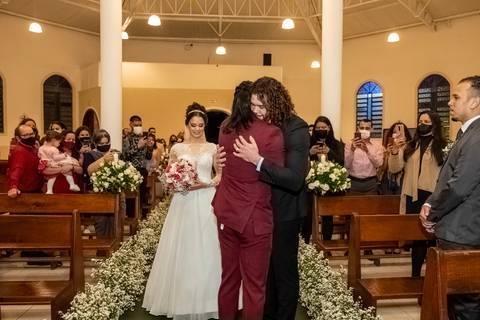 Inspiração e ideias criativas de fotos fotográfico de casamento cerimonia na Paróquia Santíssima Trindade
'