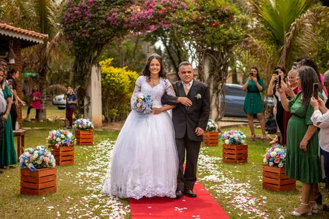 Inspiração e ideias criativas de fotos fotográfico de casamento entrada da noiva em Araçariguama - SP'