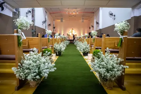 Inspiração e ideias criativas de fotos fotográfico de decoração de casamento na Igreja Assembleia de Deus '