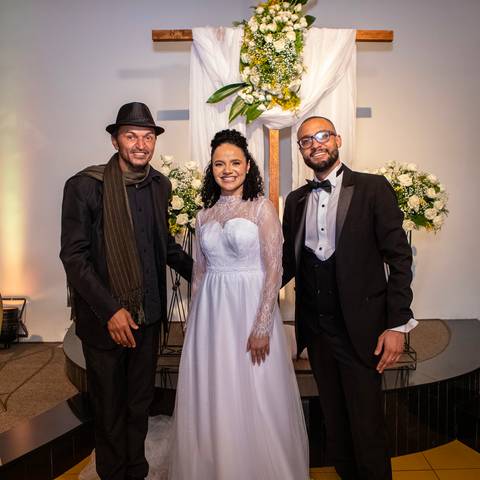 Inspiração e ideias criativas de fotos fotográfico de casamento na Igreja Assembleia de Deus 
'