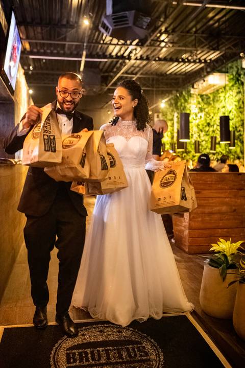 Inspiração e ideias criativas de fotos fotográfico de casamento na Igreja Assembleia de Deus 
'