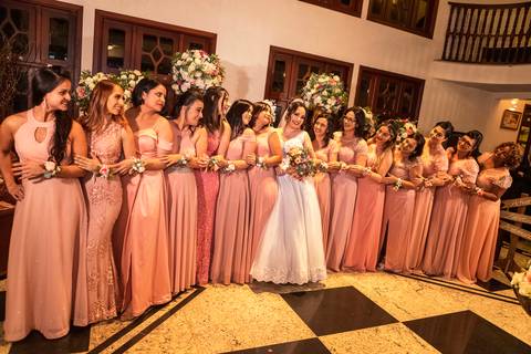 Inspiração e ideias criativas de fotos fotográfico de casamento com as madrinhas no Espaço Recanto Campestre - São Bernardo Do Campo - SP'