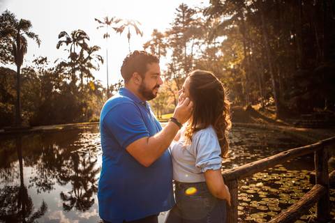 Inspiração e ideias criativas ensaio fotográfico pré casamento pré wedding de casal no Jardim Botânico - SP'