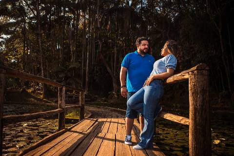 Inspiração e ideias criativas ensaio fotográfico pré casamento pré wedding de casal no Jardim Botânico - SP'