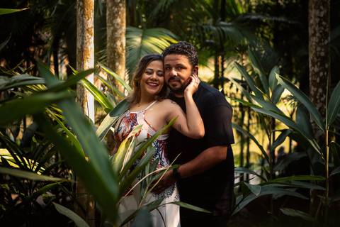 Inspiração e ideias criativas ensaio fotográfico pré casamento pré wedding de casal no Jardim Botânico - SP'