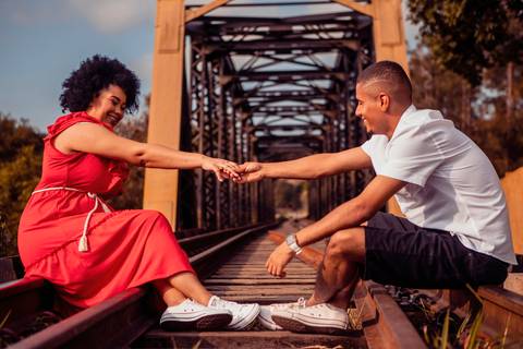 Inspiração e ideias criativas  ensaio fotográfico pré casamento de casal em Guararema - SP'
