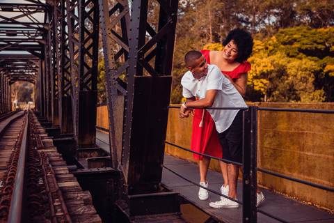 Inspiração e ideias criativas  ensaio fotográfico pré casamento de casal em Guararema - SP'