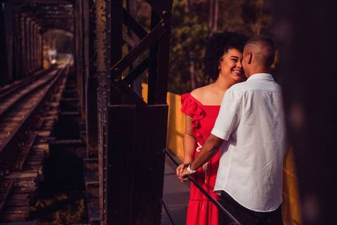 Inspiração e ideias criativas  ensaio fotográfico pré casamento de casal em Guararema - SP'
