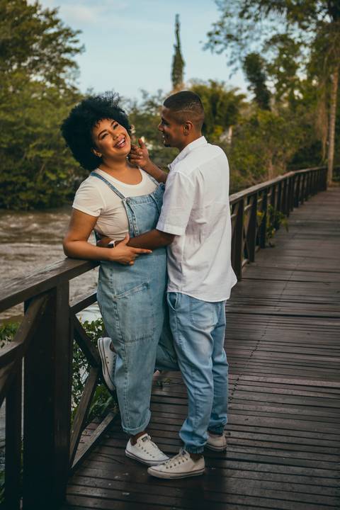 Inspiração e ideias criativas  ensaio fotográfico pré casamento de casal em Guararema - SP'
