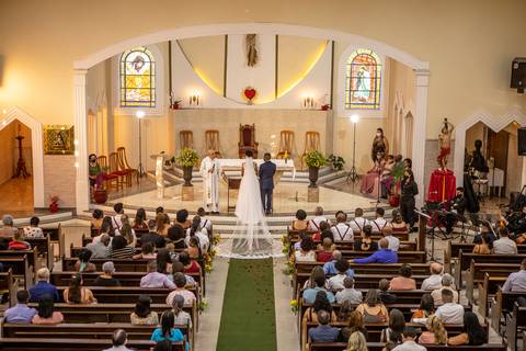 Inspiração e ideias criativas de fotos fotográfico de casamento na  Paróquia São Sebastião'