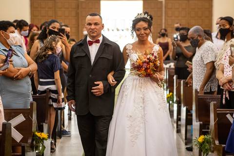 Inspiração e ideias criativas de fotos fotográfico de casamento na  Paróquia São Sebastião'