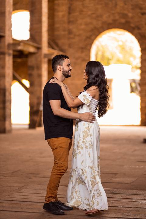 Inspiração e ideias criativas  ensaio fotográfico pré casamento de casal na Fazenda Ipanema-SP'