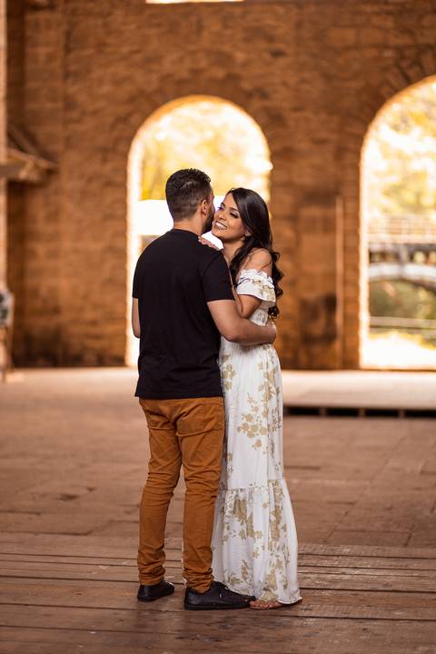 Inspiração e ideias criativas  ensaio fotográfico pré casamento de casal na Fazenda Ipanema-SP'