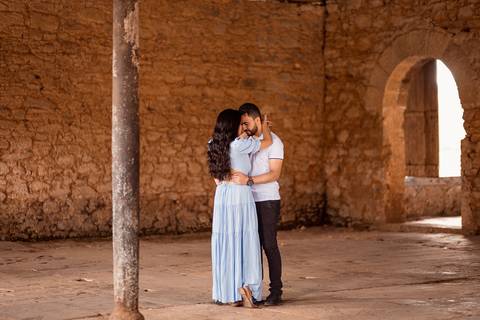 Inspiração e ideias criativas  ensaio fotográfico pré casamento de casal na Fazenda Ipanema-SP'