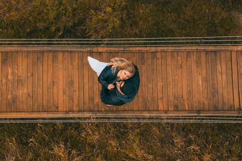 Inspiração e ideias criativas  ensaio fotográfico pré casamento de casal na Cabana Home - Araçoiaba da Serra - SP'