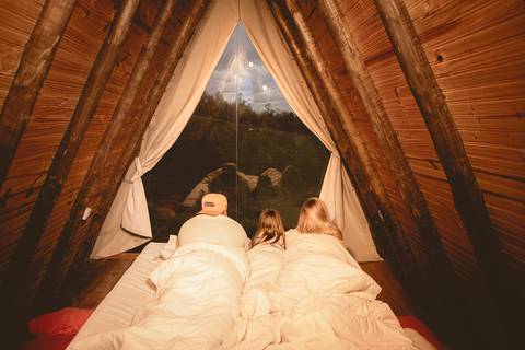 Inspiração e ideias criativas  ensaio fotográfico pré casamento de casal na Cabana Home - Araçoiaba da Serra - SP'