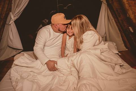 Inspiração e ideias criativas  ensaio fotográfico pré casamento de casal na Cabana Home - Araçoiaba da Serra - SP'