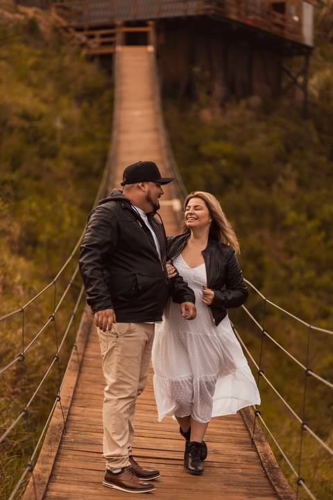 Inspiração e ideias criativas  ensaio fotográfico pré casamento de casal na Cabana Home - Araçoiaba da Serra - SP'