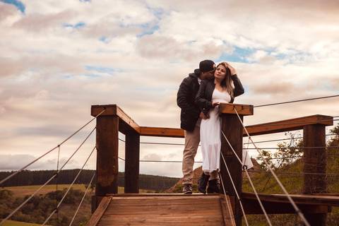 Inspiração e ideias criativas  ensaio fotográfico pré casamento de casal na Cabana Home - Araçoiaba da Serra - SP'
