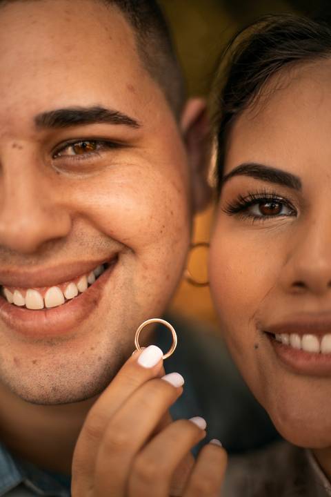 Inspiração e ideias criativas  ensaio fotográfico pré casamento de casal em  Holambra '
